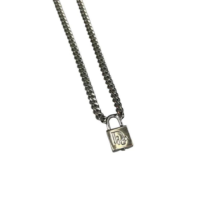 DIOR OBLIQUE LOGO PADLOCK PENDANT NECKLACE SILVER PLATED 94HG