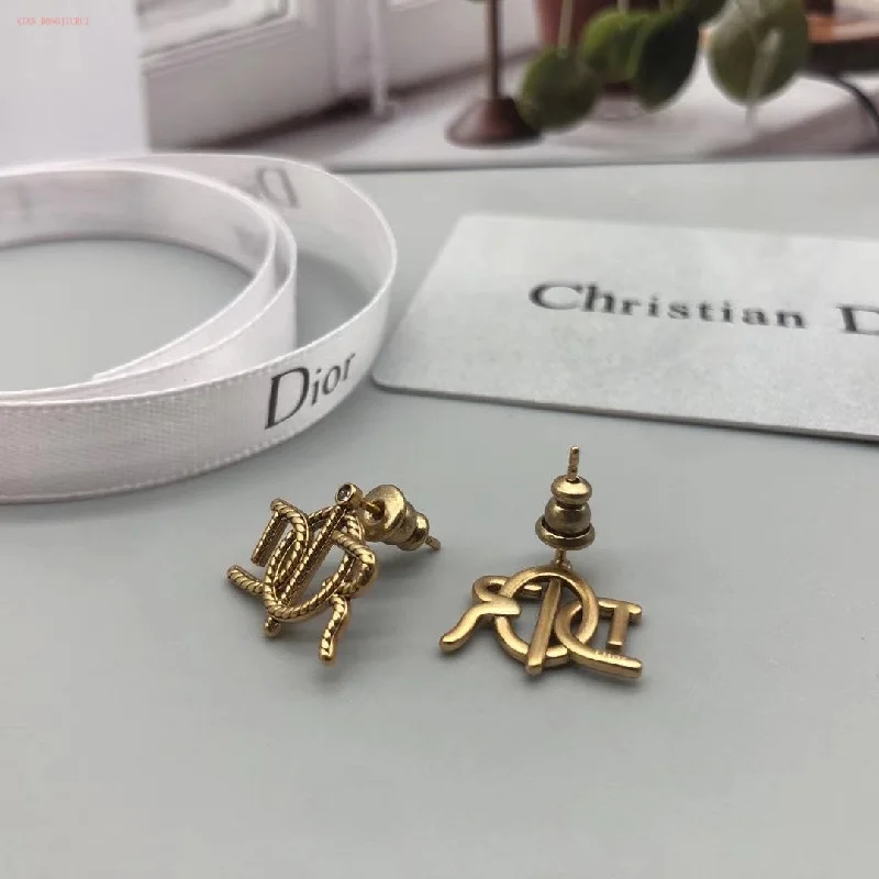 EN - Lux Earring Christian Dior 011