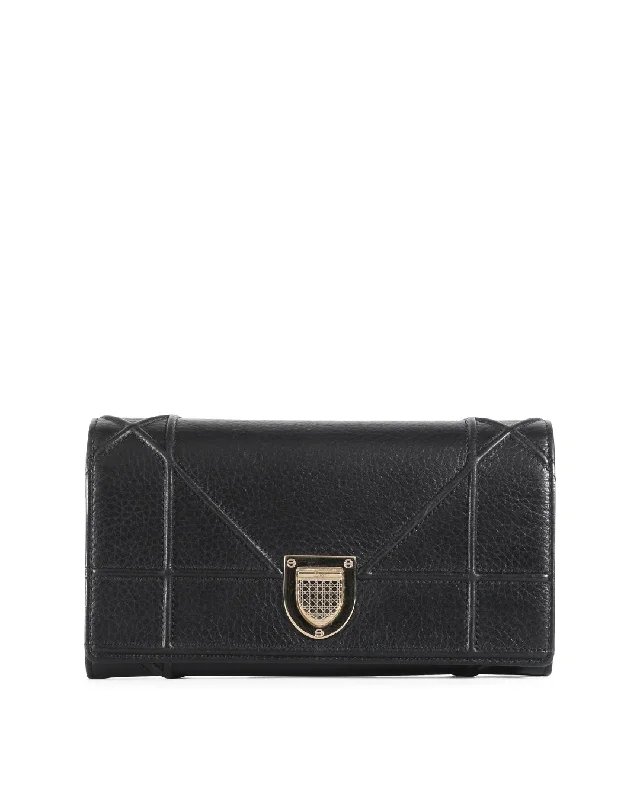 CHRISTIAN DIOR Black Pebbled Leather Diorama Wallet On Chain