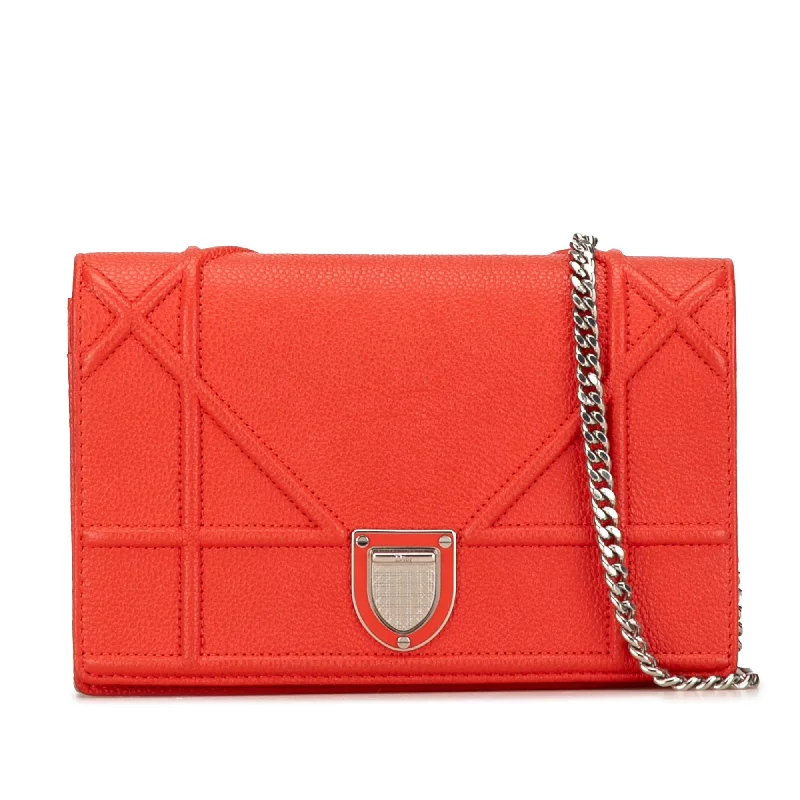 Dior Grained Calfskin Diorama Wallet on Chain (SHG-R9FwaV)